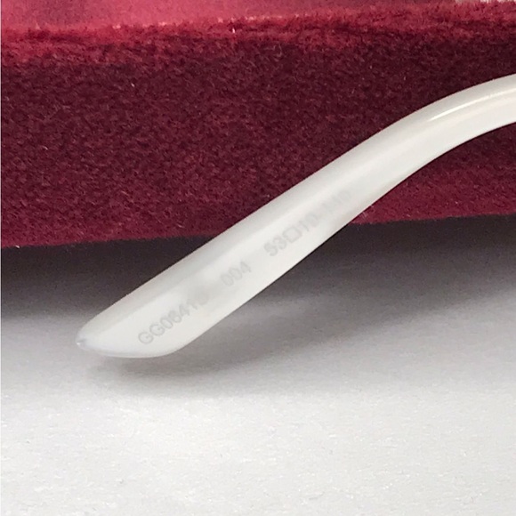 New Authentic GUCCI Crystal Embellished Cat Eye GG0641S Sunglasses White - Picture 14 of 15